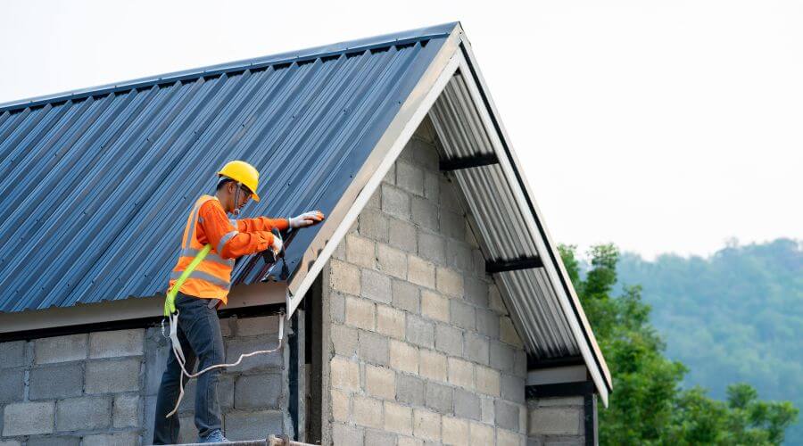 Expert Emergency Roof Repairs services in Dry Creek, LA